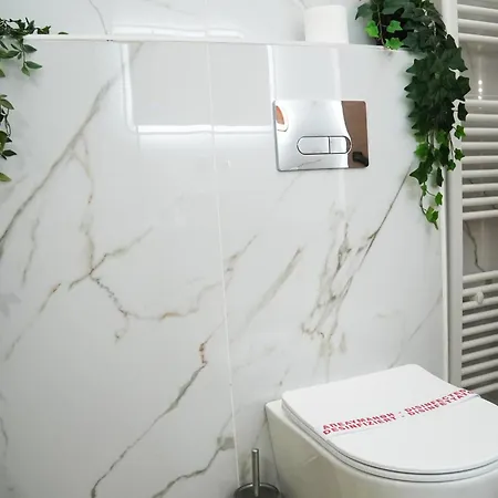 Riverside Apartament *