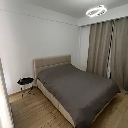 Riverside Apartament *